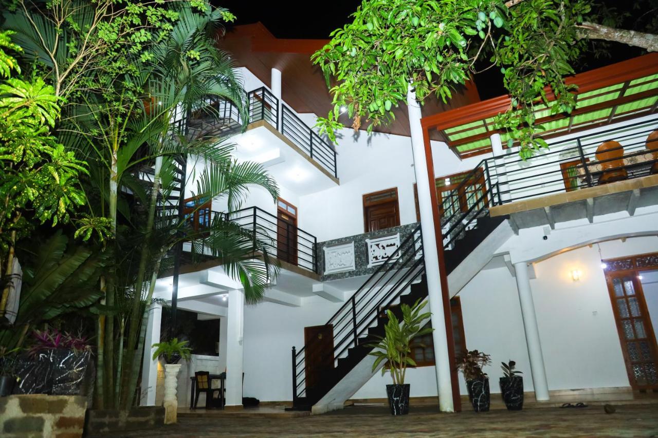 Forest View Home Stay 阿努拉德普勒 外观 照片