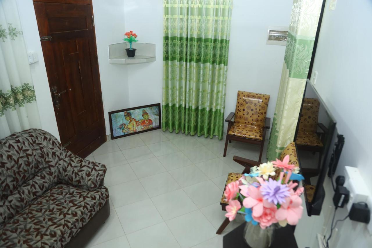 Forest View Home Stay 阿努拉德普勒 外观 照片