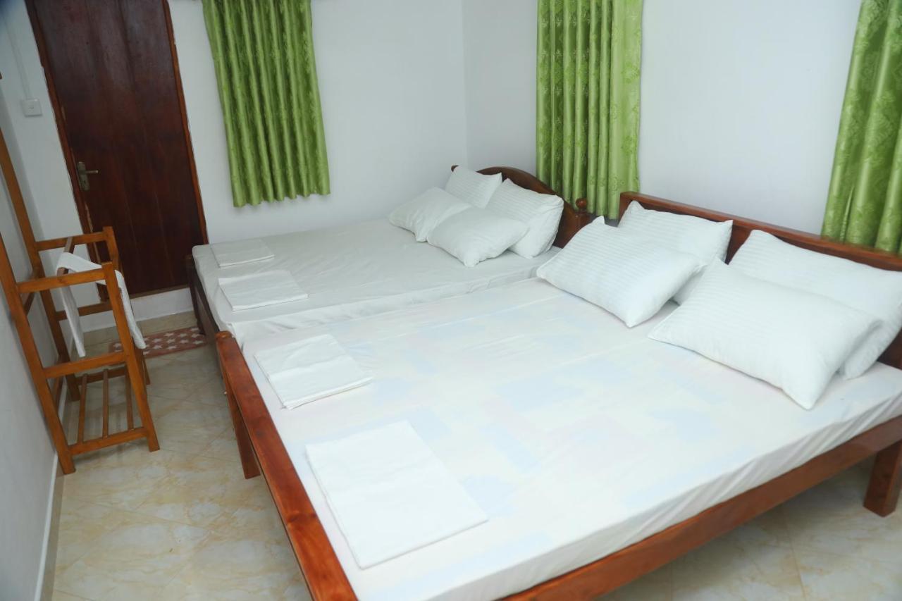 Forest View Home Stay 阿努拉德普勒 外观 照片